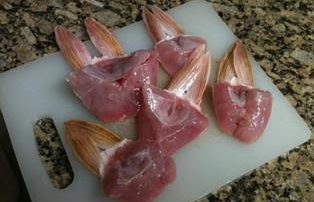 GRILLED REDFISH THROATS